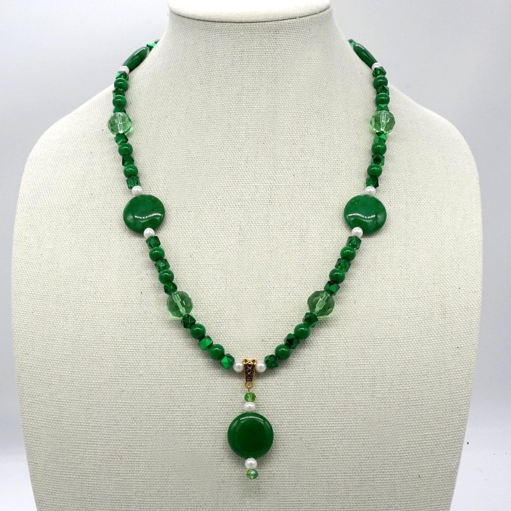 Necklace with Agate stones, Crystals and Pearls. - Picture 1 of 3